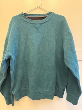 Old school classic outdoor Orvis fisherman crewneck in size large. *FLAW